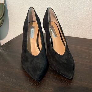 International Concepts Heels Size 6 Suede